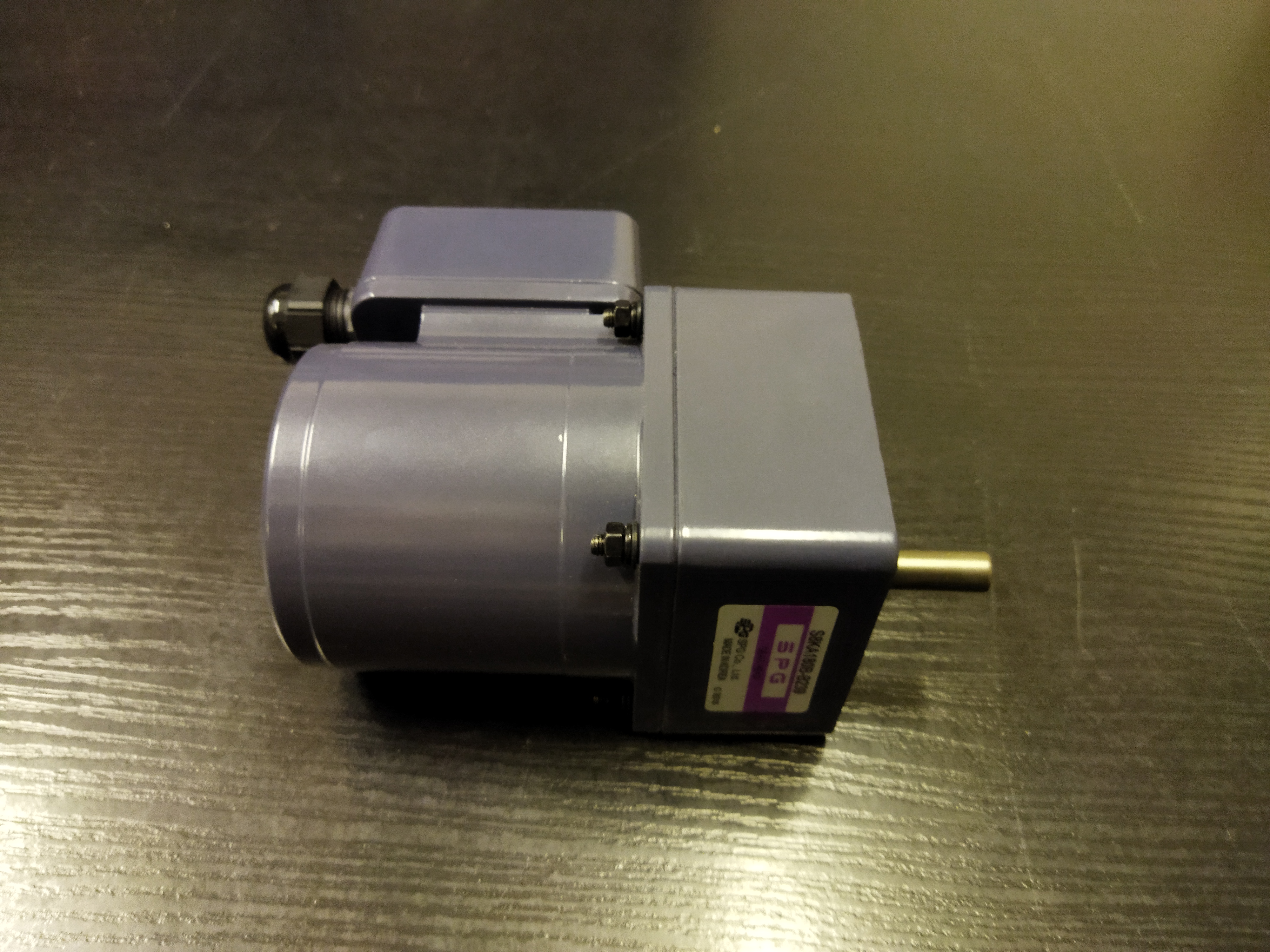 MOTOR DOPRAVNÍKU S PŘEVODKOU 40W